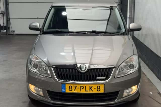 Škoda Fabia (2011) thumbnail 2