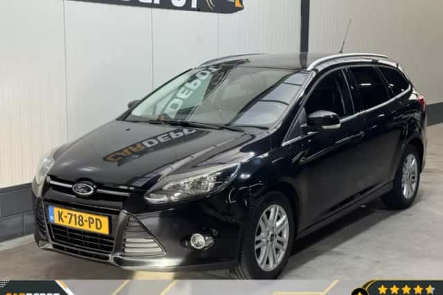Ford Focus (2013) thumbnail 1