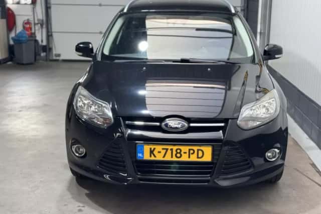 Ford Focus (2013) thumbnail 2