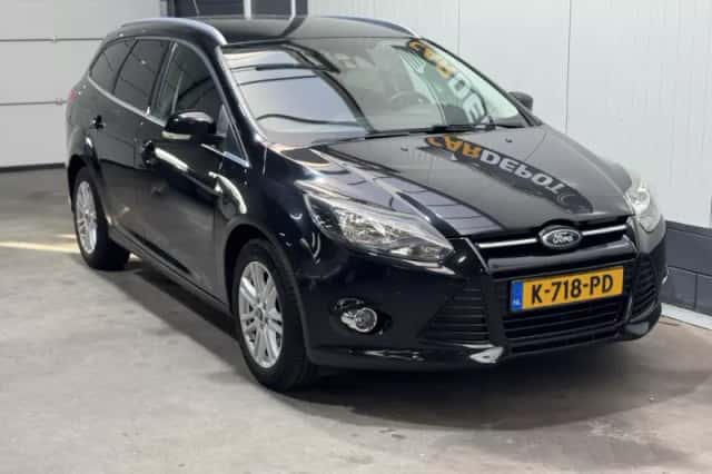 Ford Focus (2013) thumbnail 3