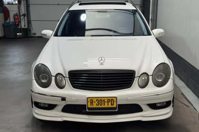 Mercedes-Benz E-Klasse (2004) thumbnail 2