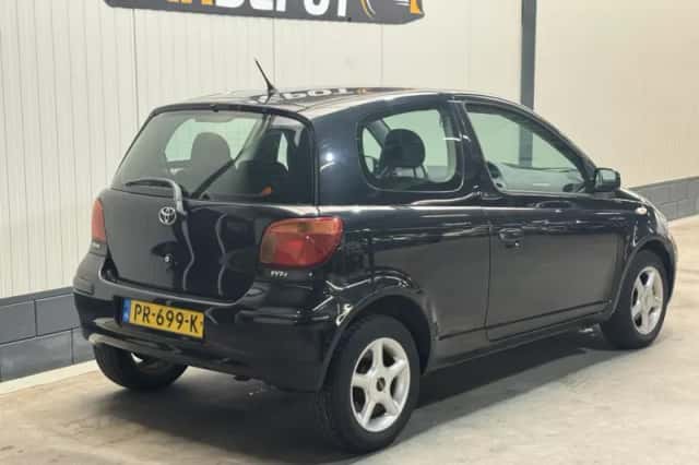 Toyota Yaris (2005) thumbnail 5