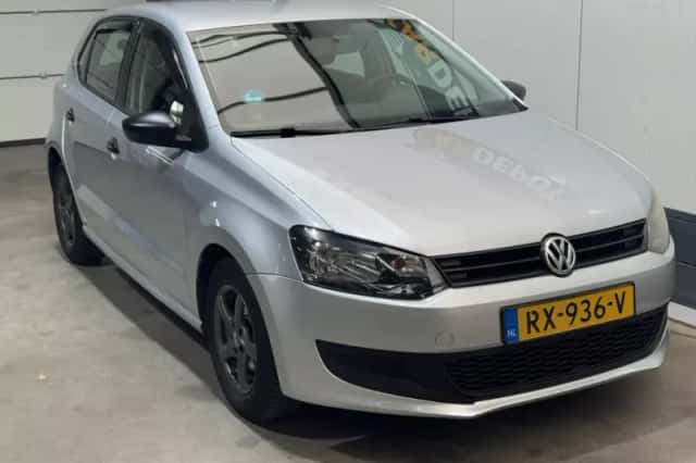 Volkswagen Polo (2011) thumbnail 3