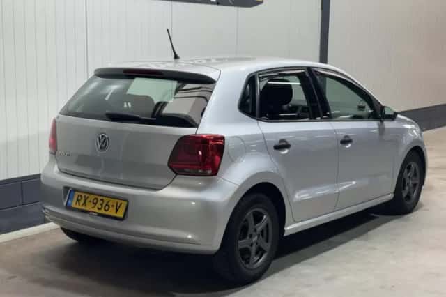 Volkswagen Polo (2011) thumbnail 5