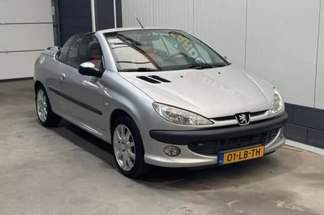 Peugeot 206 (2002) thumbnail 3