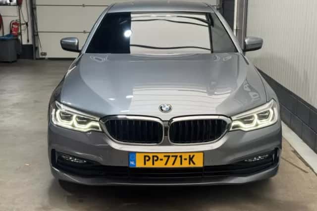 BMW 5-Serie (2017) thumbnail 2