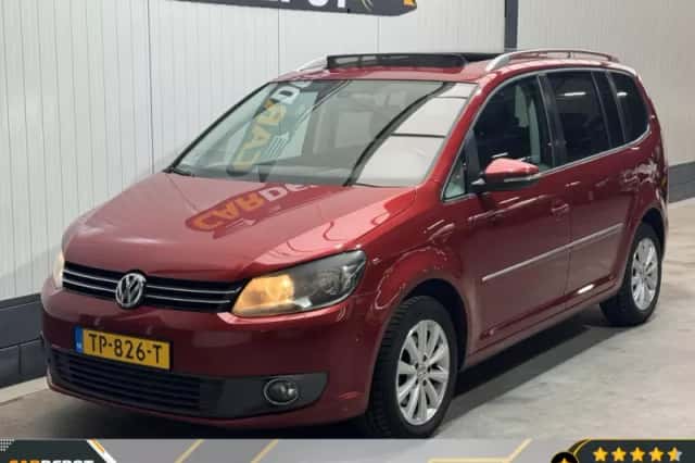 Volkswagen Touran (2011) thumbnail 1