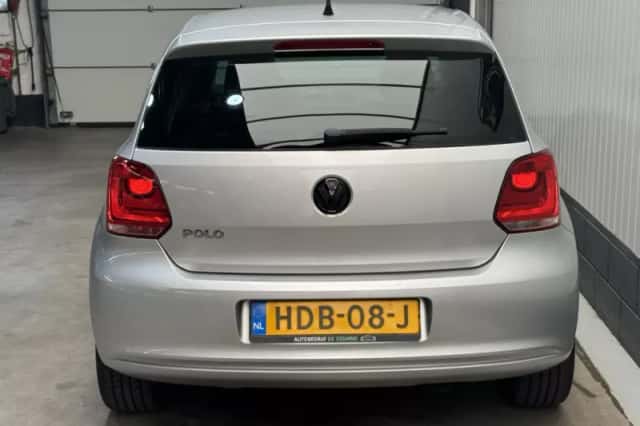 Volkswagen Polo (2010) thumbnail 6