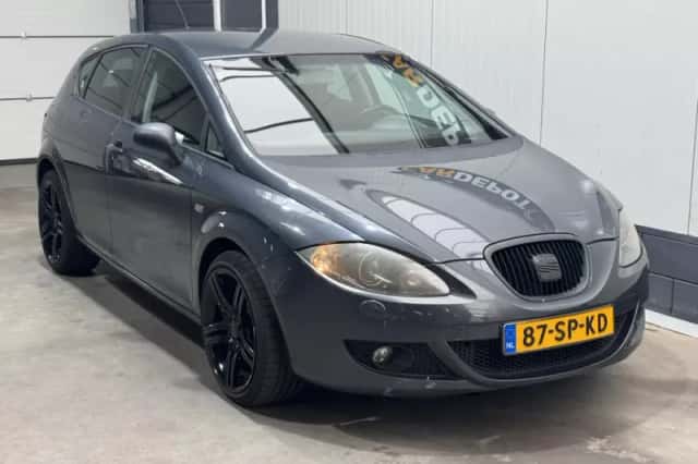 SEAT Leon (2006) thumbnail 3