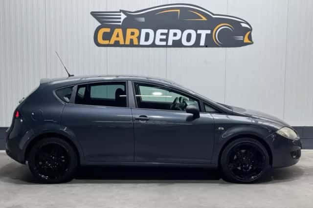 SEAT Leon (2006) thumbnail 4