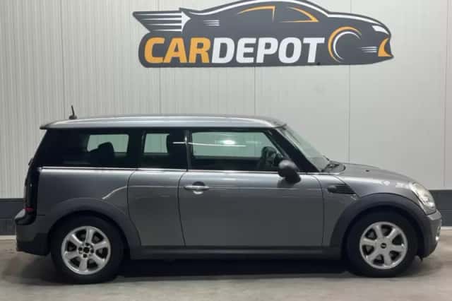 MINI Clubman (2009) thumbnail 4