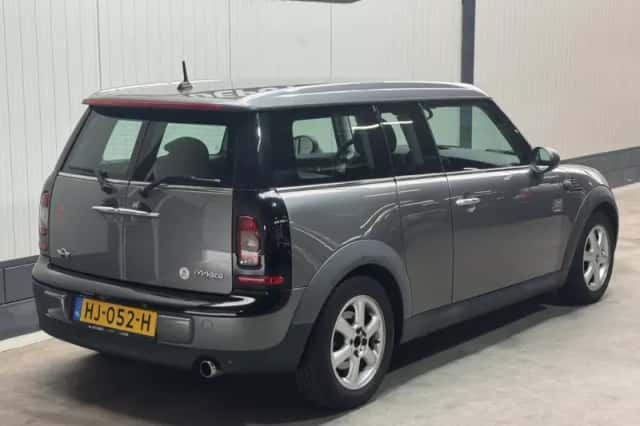 MINI Clubman (2009) thumbnail 5