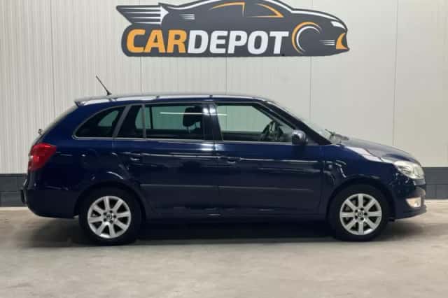 Škoda Fabia (2012) thumbnail 4