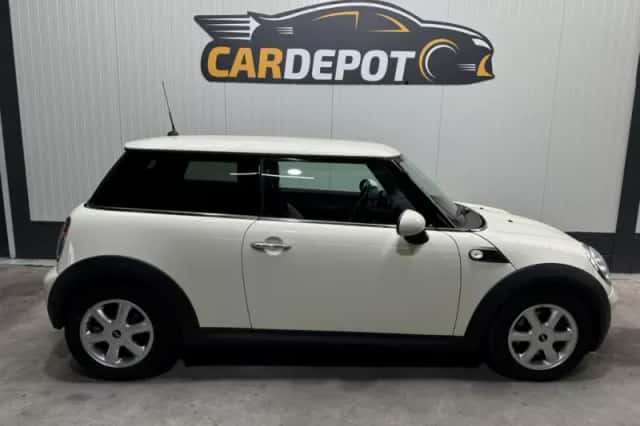 MINI One (2009) thumbnail 4