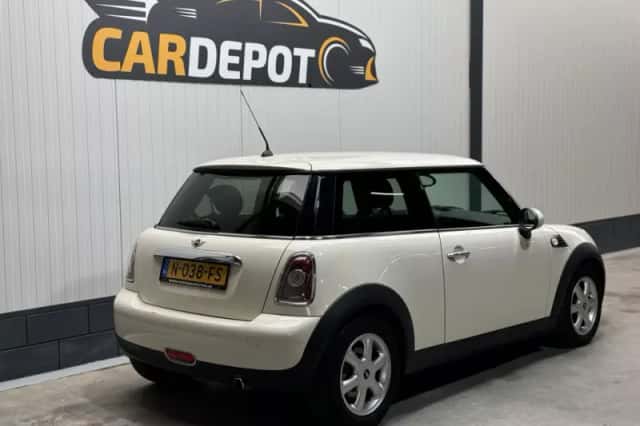 MINI One (2009) thumbnail 5