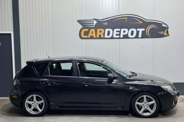 Mazda 3 (2005) thumbnail 4