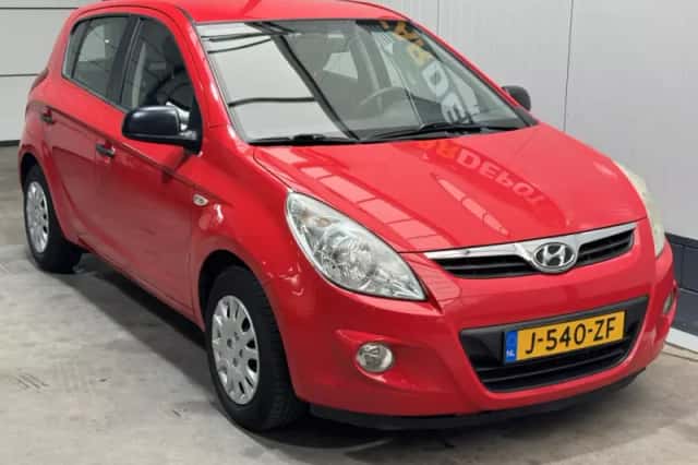 Hyundai i20 (2011) thumbnail 3
