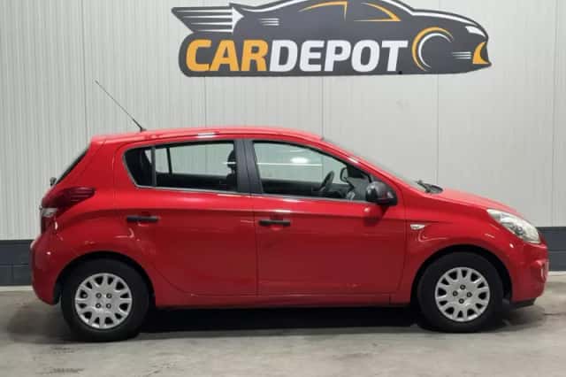 Hyundai i20 (2011) thumbnail 4