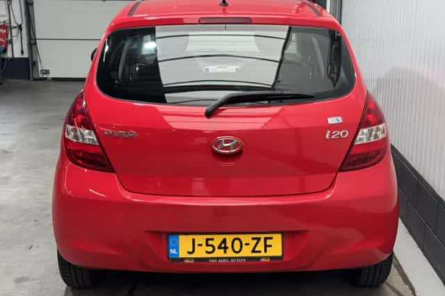Hyundai i20 (2011) thumbnail 6