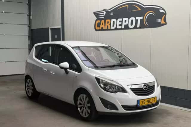 Opel Meriva (2010) thumbnail 3
