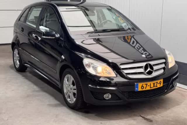 Mercedes-Benz B-Klasse (2010) thumbnail 3