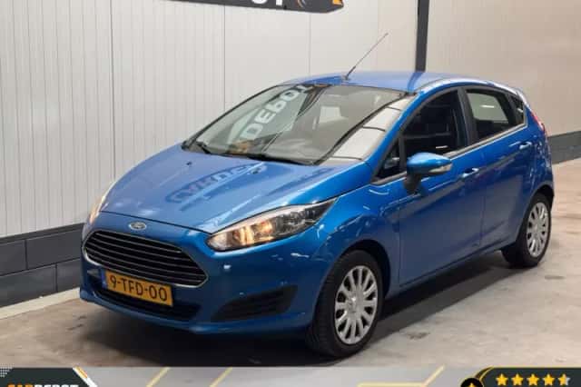Ford Fiesta (2014) thumbnail 1