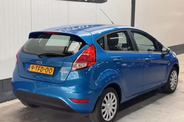 Ford Fiesta (2014) thumbnail 5