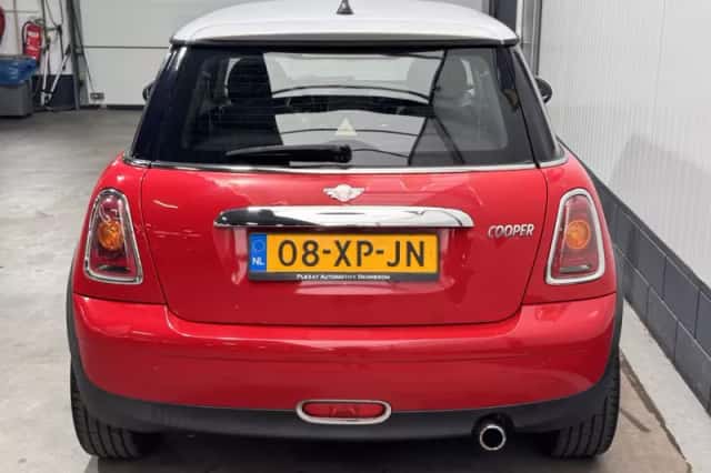 MINI Cooper (2007) thumbnail 6