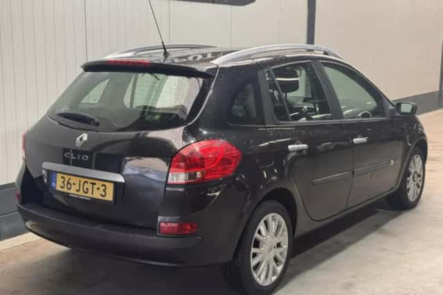 Renault Clio (2009) thumbnail 5
