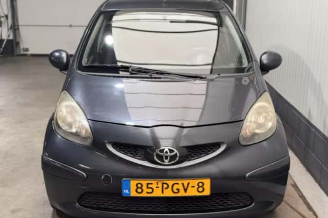 Toyota Aygo (2007) thumbnail 2
