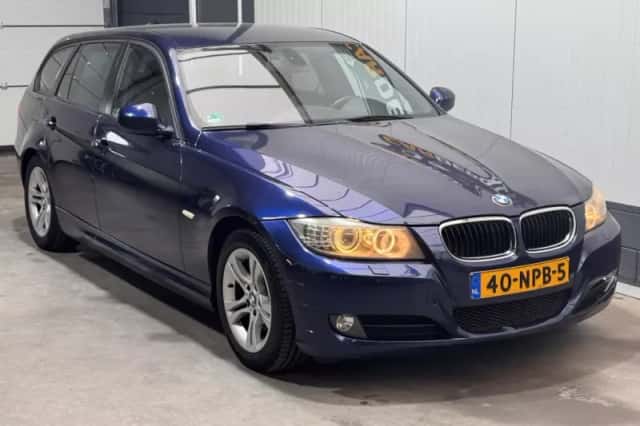 BMW 3-Serie (2010) thumbnail 3