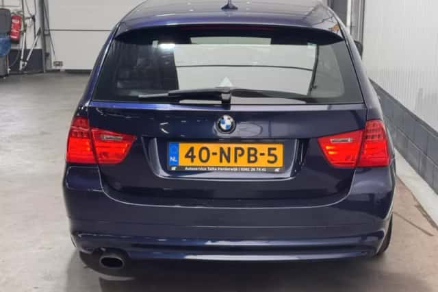 BMW 3-Serie (2010) thumbnail 6