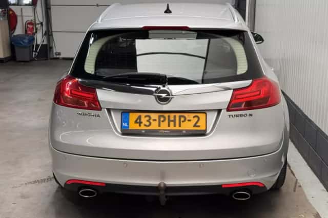 Opel Insignia Sports Tourer (2011) thumbnail 6