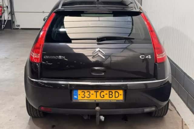 Citroën C4 (2006) thumbnail 6
