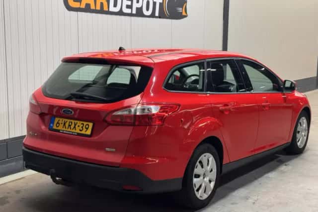 Ford Focus (2013) thumbnail 5