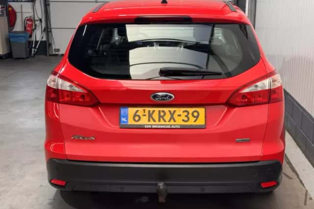 Ford Focus (2013) thumbnail 6