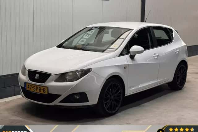 SEAT Ibiza (2011) thumbnail 1