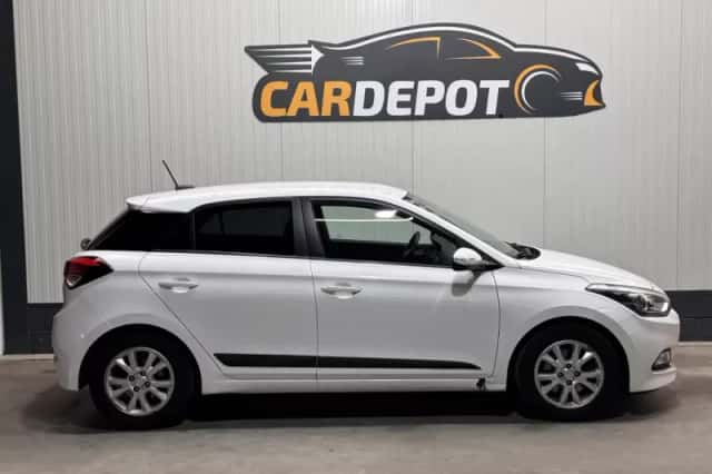 Hyundai i20 (2016) thumbnail 4