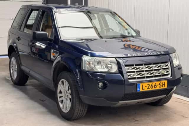 Land Rover Freelander (2007) thumbnail 3