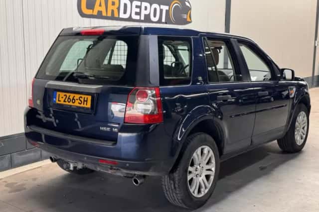 Land Rover Freelander (2007) thumbnail 5