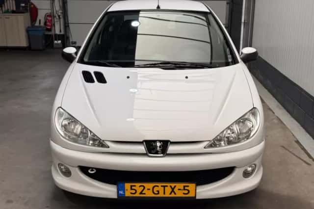 Peugeot 206 (2008) thumbnail 1