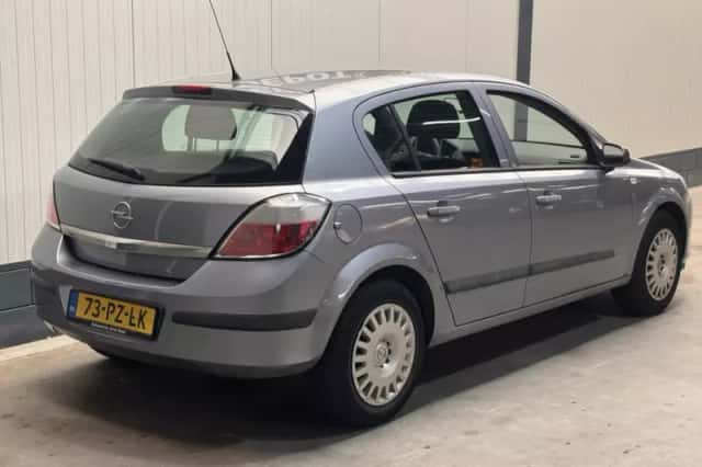 Opel Astra (2005) thumbnail 5
