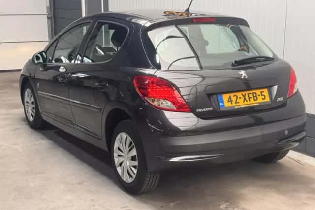 Peugeot 207 (2012) thumbnail 6