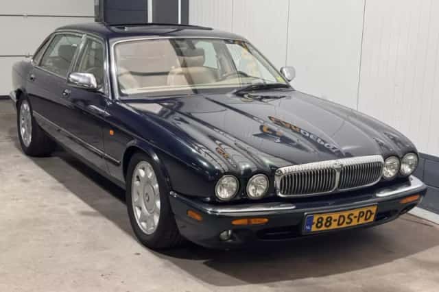Daimler 4.0 (1999) thumbnail 3
