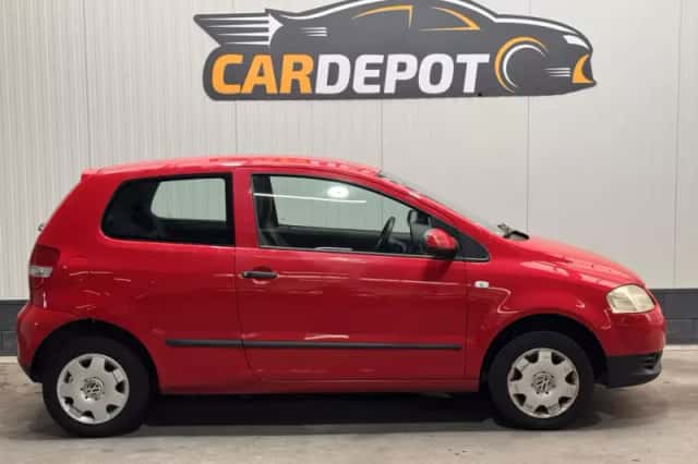 Volkswagen Fox (2005) thumbnail 4