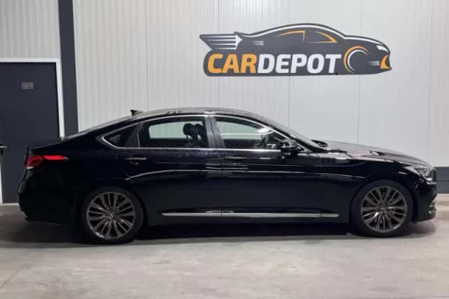 Genesis Coupé (2014) thumbnail 4