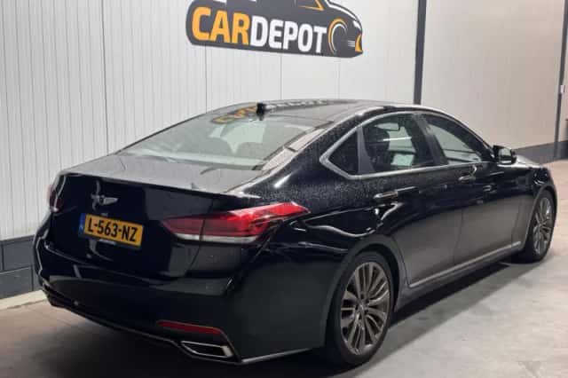 Genesis Coupé (2014) thumbnail 5