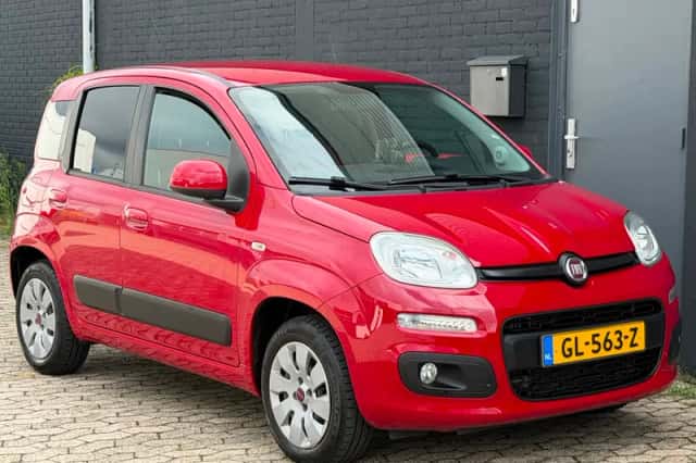 Fiat Panda (2015) thumbnail 1