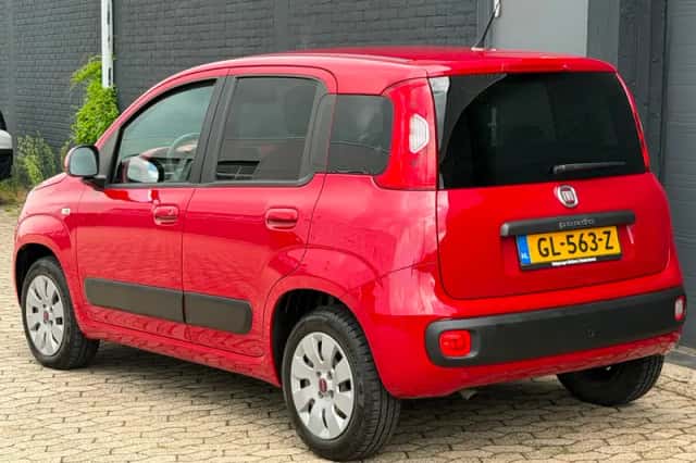 Fiat Panda (2015) thumbnail 4