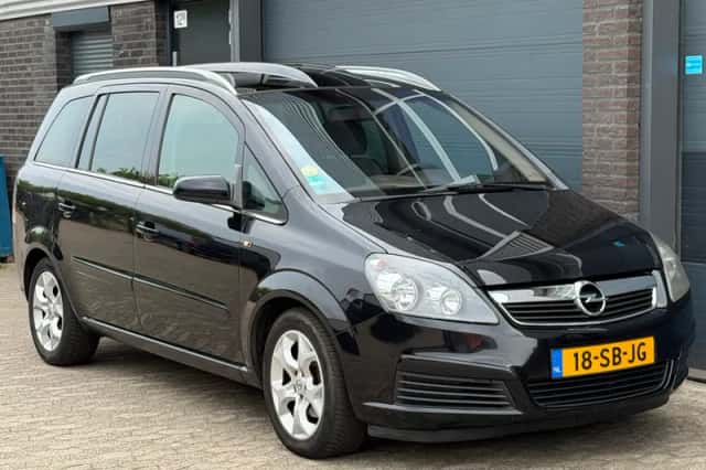 Opel Zafira (2005) thumbnail 1